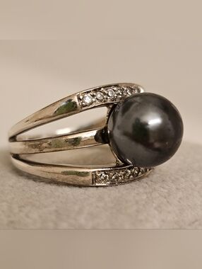 925 STERLING SILVER Black Faux Pearl with CZ Ring SZ 7